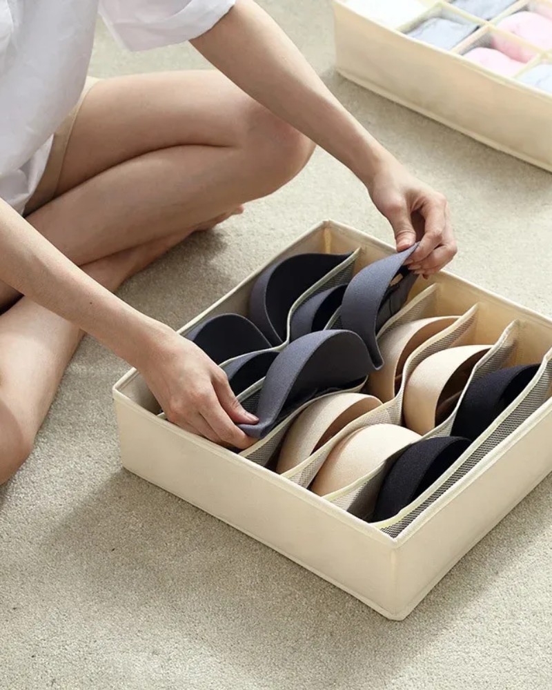 Organizer na staniki 6 przegród szary