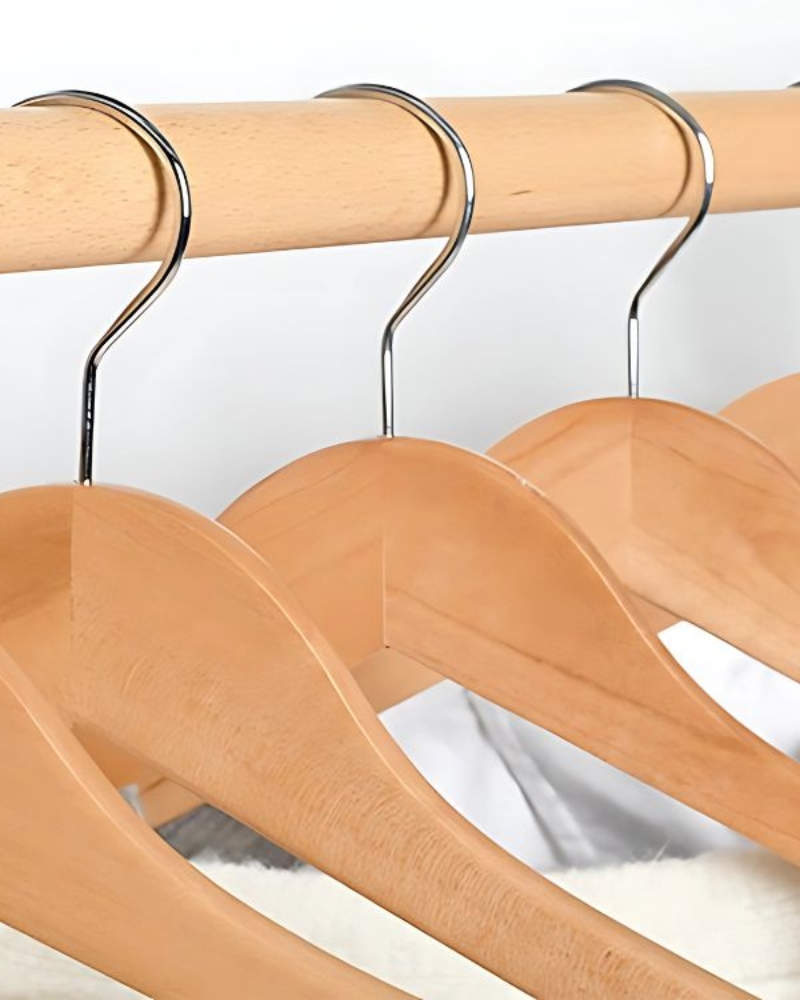 Wieszaki drewniane lakierowane na ubrania solidne zestaw 3x