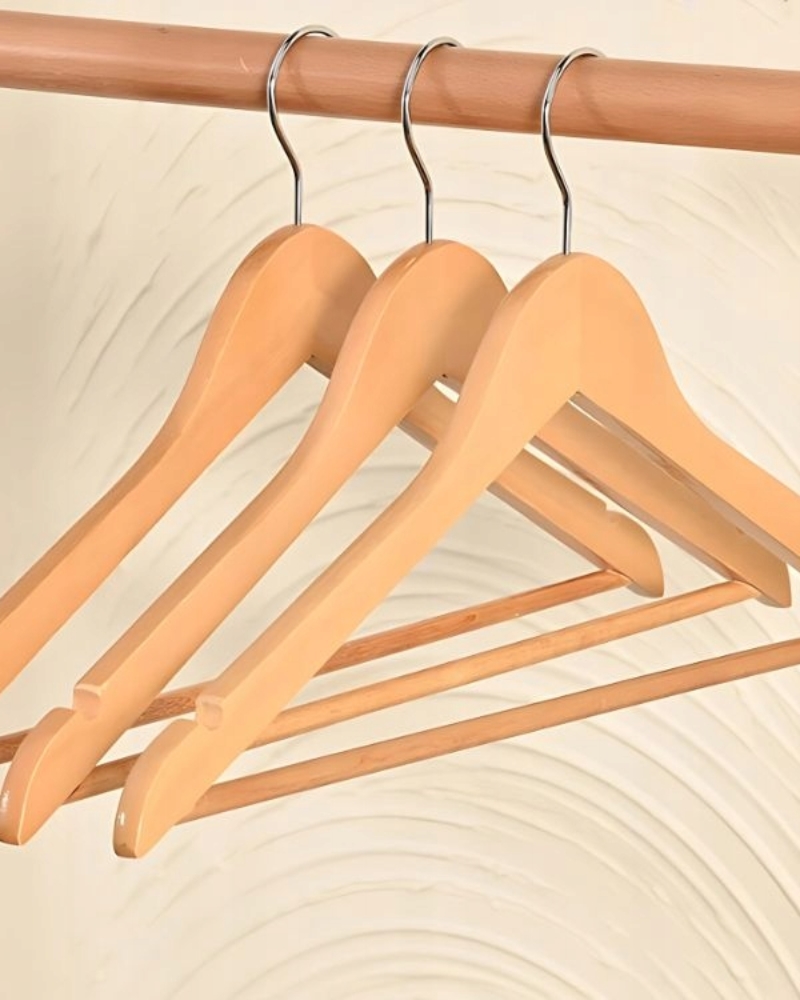 Wieszaki drewniane lakierowane na ubrania solidne zestaw 3x