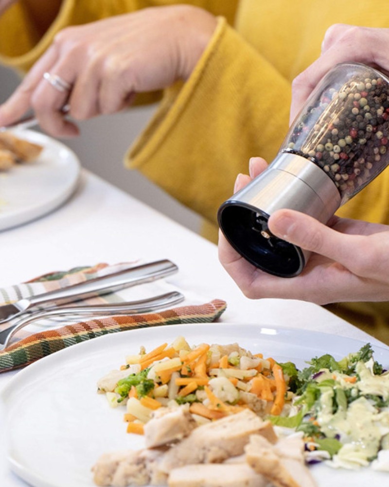 Młynki do soli i pieprzu szklane z pokrywką regulacja mielenia zestaw