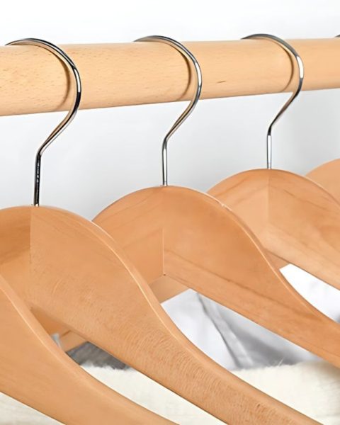 Wieszaki drewniane lakierowane na ubrania solidne zestaw 3x