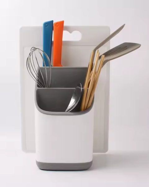 Suszarka do sztućców pojemna i praktyczna z ociekaczem